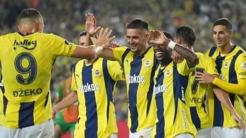 Fenerbahçe Zirve Yarışında Hata Yapmadı: Antalyaspor’u Farklı Geçti