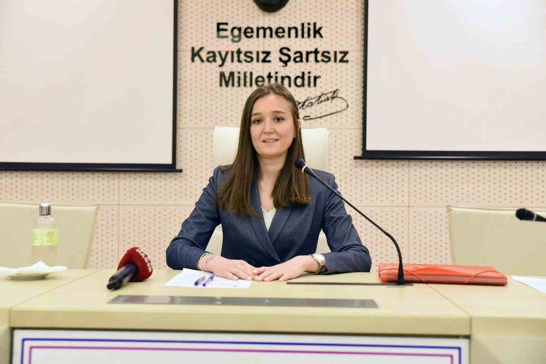 Manisa’nın İlk Kadın Belediye Başkanı Gülşah Durbay Son Yolculuğuna Uğurlandı
