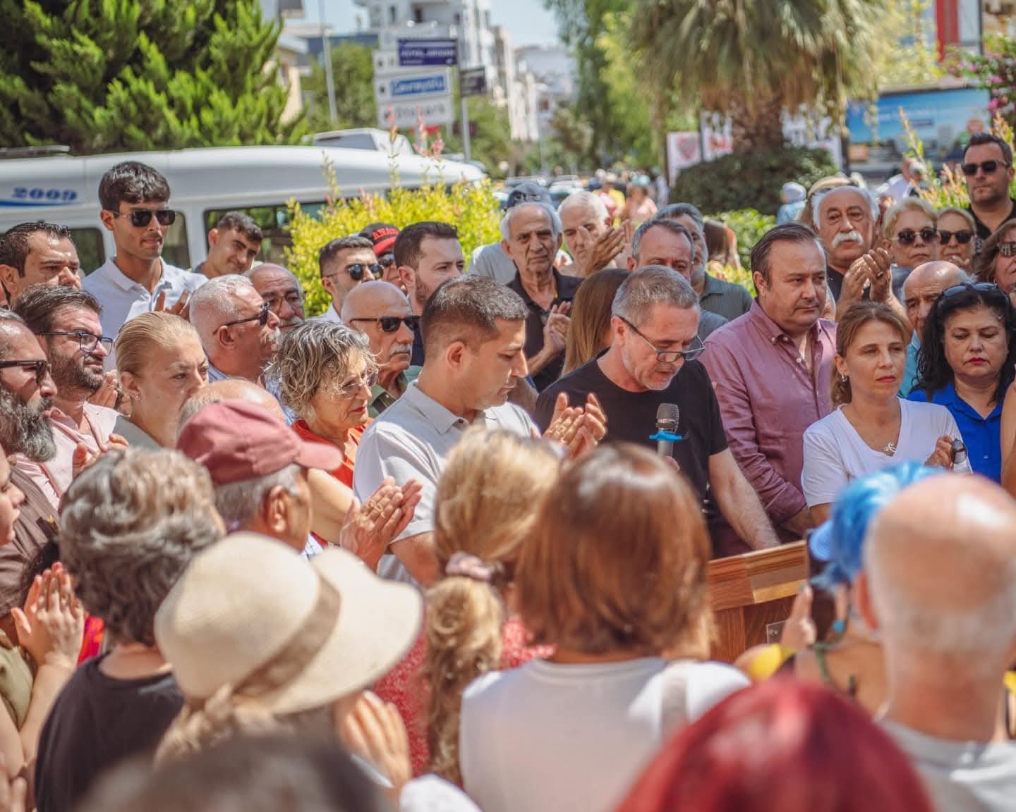 Kuşadası’nda CHP’den Güçlü Mesaj: “Diz Çökmeyeceğiz!”