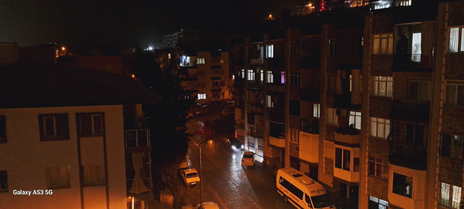 Kuşadası’nda Ani Yağış Tedirginlik Yarattı