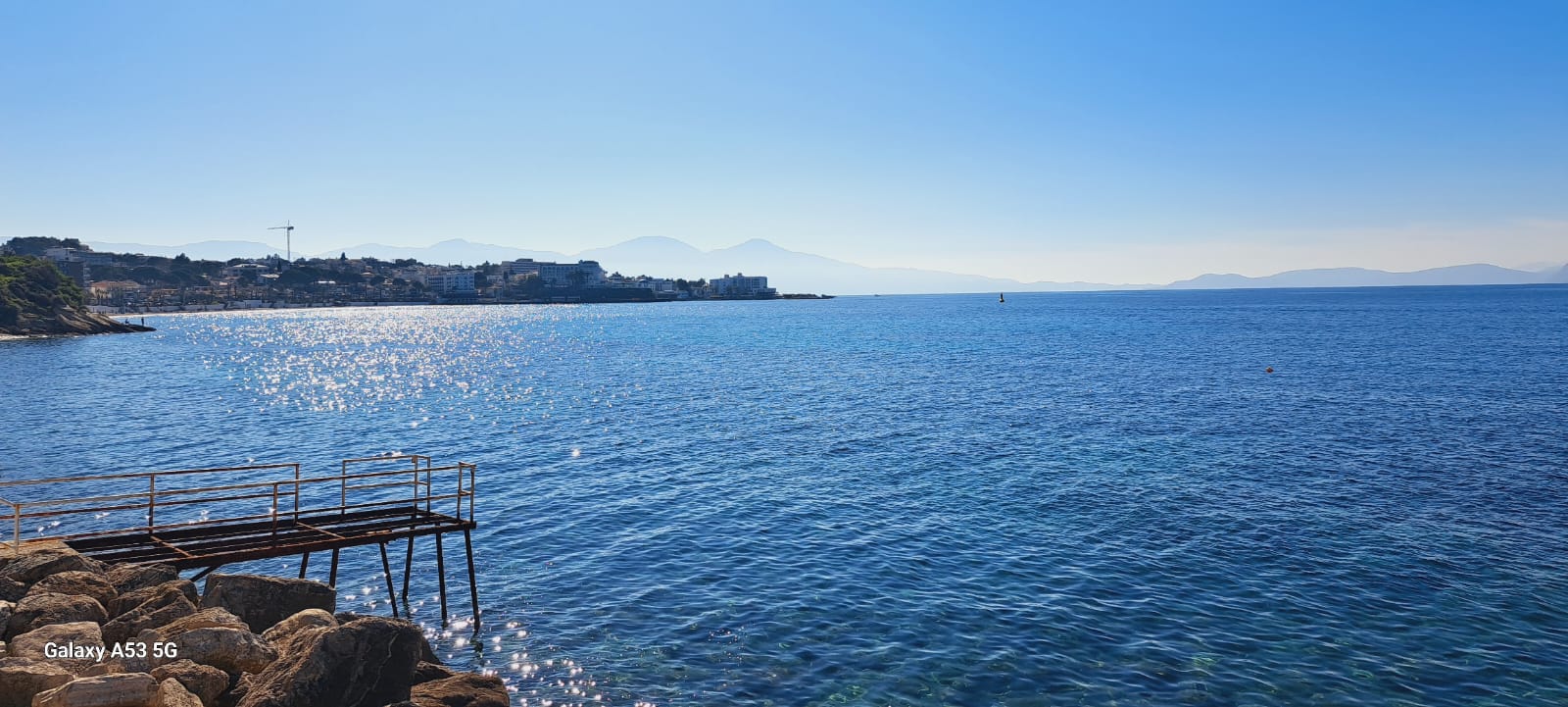 Güneş Kuşadası’nda Yüzünü Gösterdi: Sahiller ve Piknik Alanları Doldu