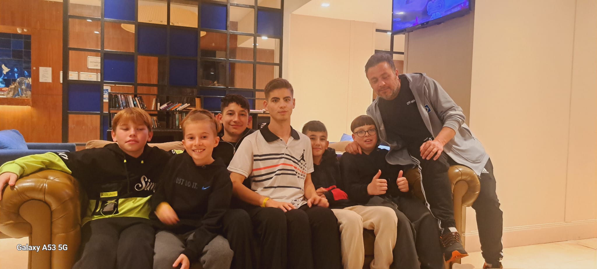 Kuşadası’nda Sömestr Futbol Kampı: Minik Yıldızlar Hayallerini Sahaya Taşıdı!