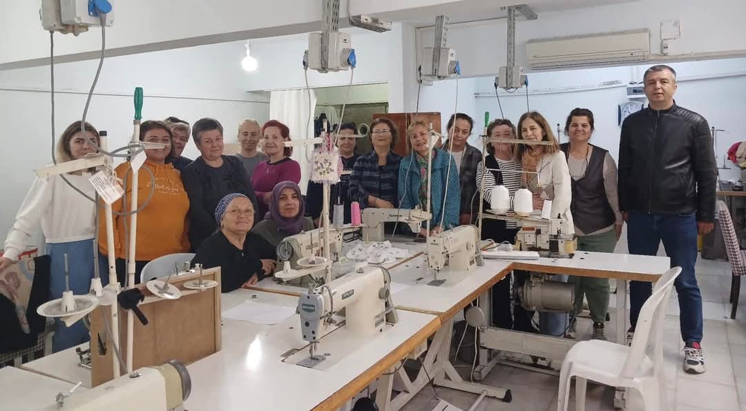 Kurum Müdür Yardımcısı Remzi ÖNLER'den Erkek Yelek Dikimi Kursuna Ziyaret