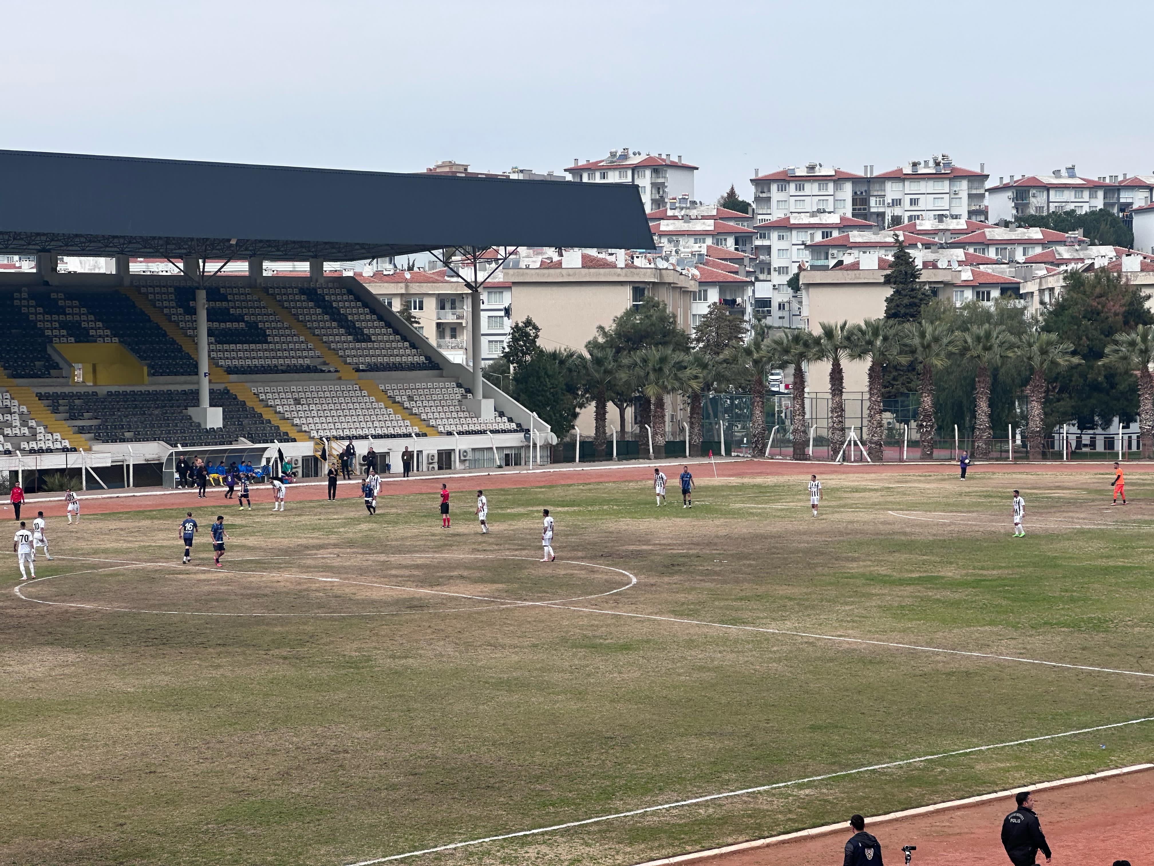 KÜTAHYASPOR, KUŞADASI'NDAN GALİBİYETLE DÖNÜYOR