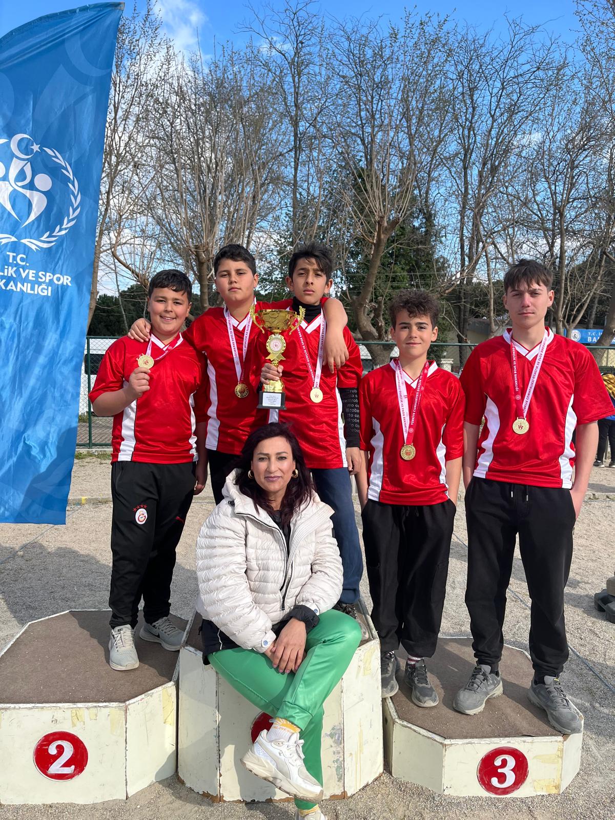 Kirazlı Selim Eren Ortaokulu'nun Bocce Başarısı: Yıldız Erkek Takımı İl Şampiyonu Oldu