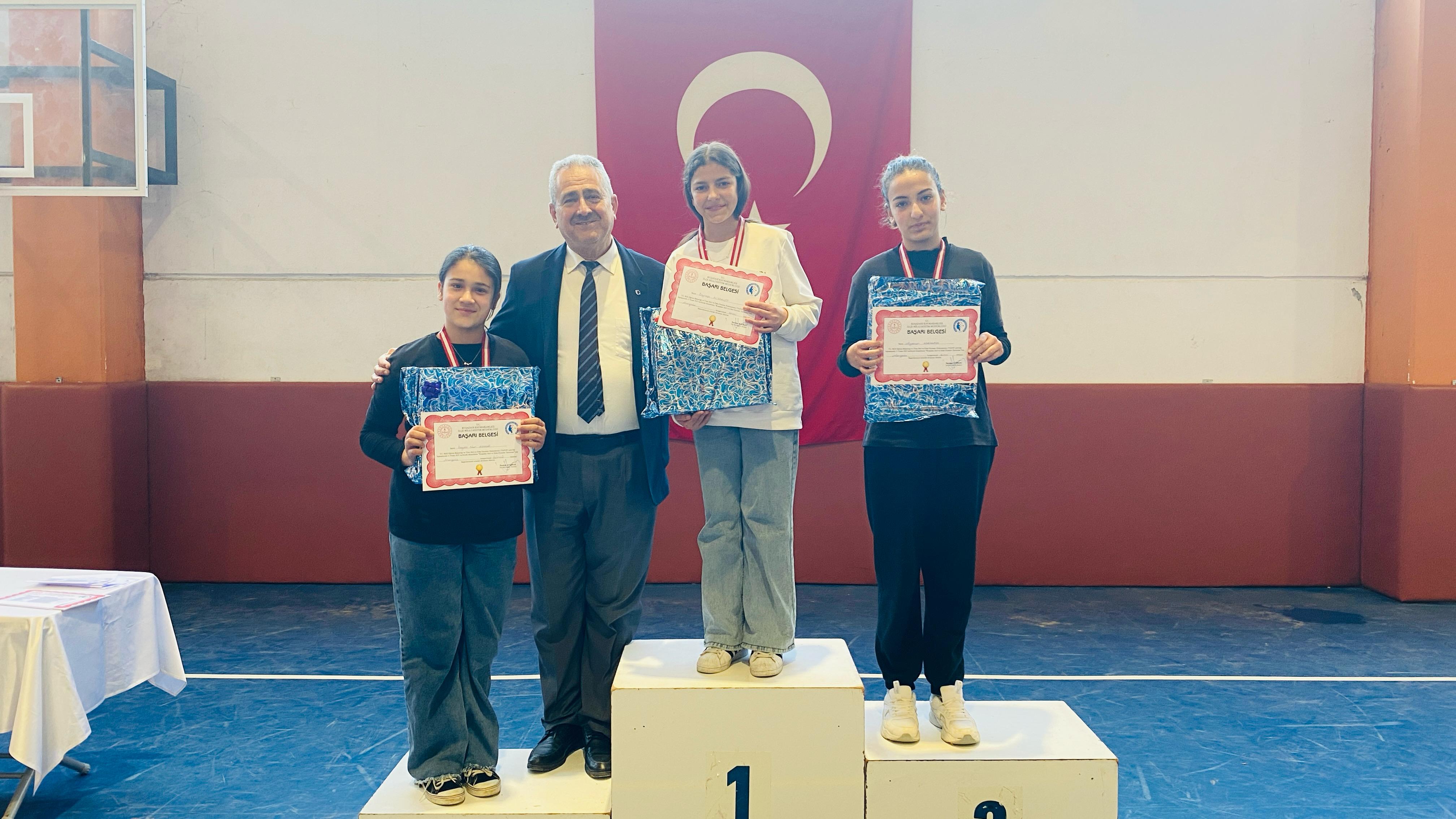 Zeka Oyunları Kuşadası’nda Yarıştı!