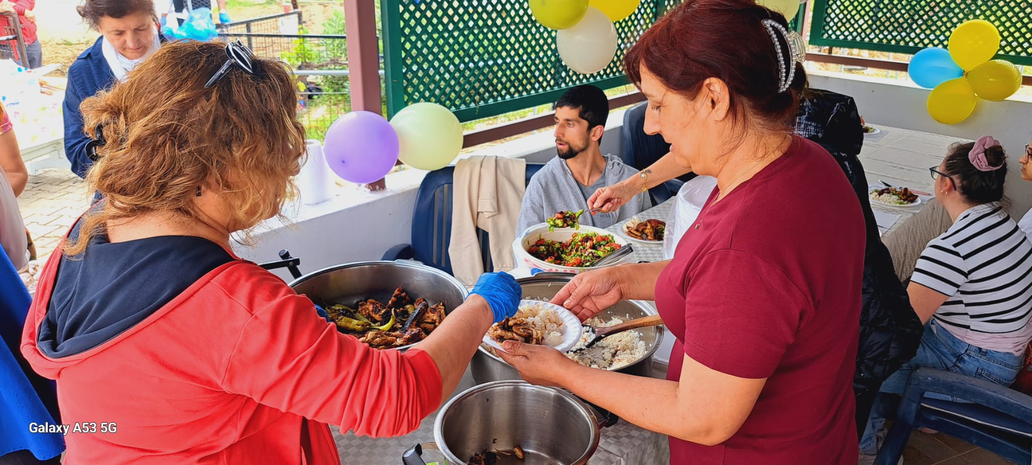 BAHARIN İLK GÜLÜMSEMESİ: BAHAR ARITMA’DAN ENGELLİLER KÖYÜ’NE GÖNÜL DOLUSU ZİYARET