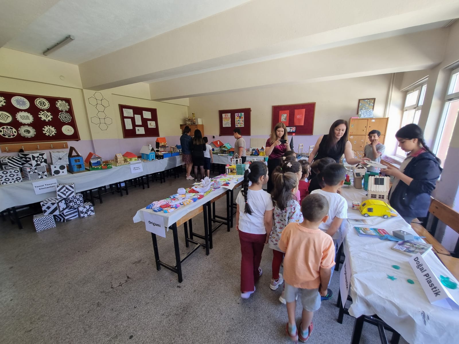 GELECEĞİN MUCİTLERİ KİRAZLI’DA YETİŞİYOR