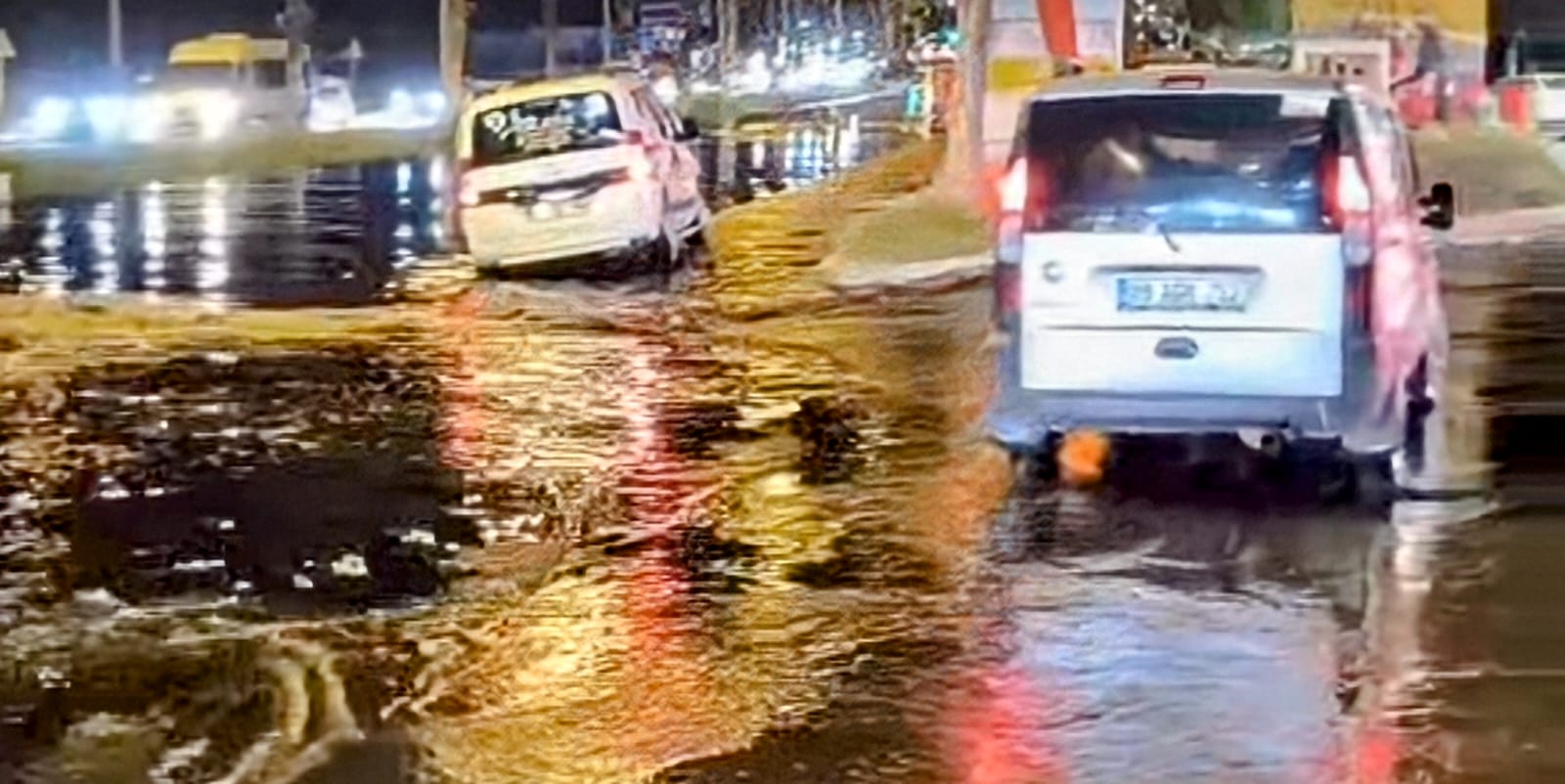 TURİZMİN GÖZBEBEĞİ KUŞADASI BU MANZARAYI HAK ETMİYOR!