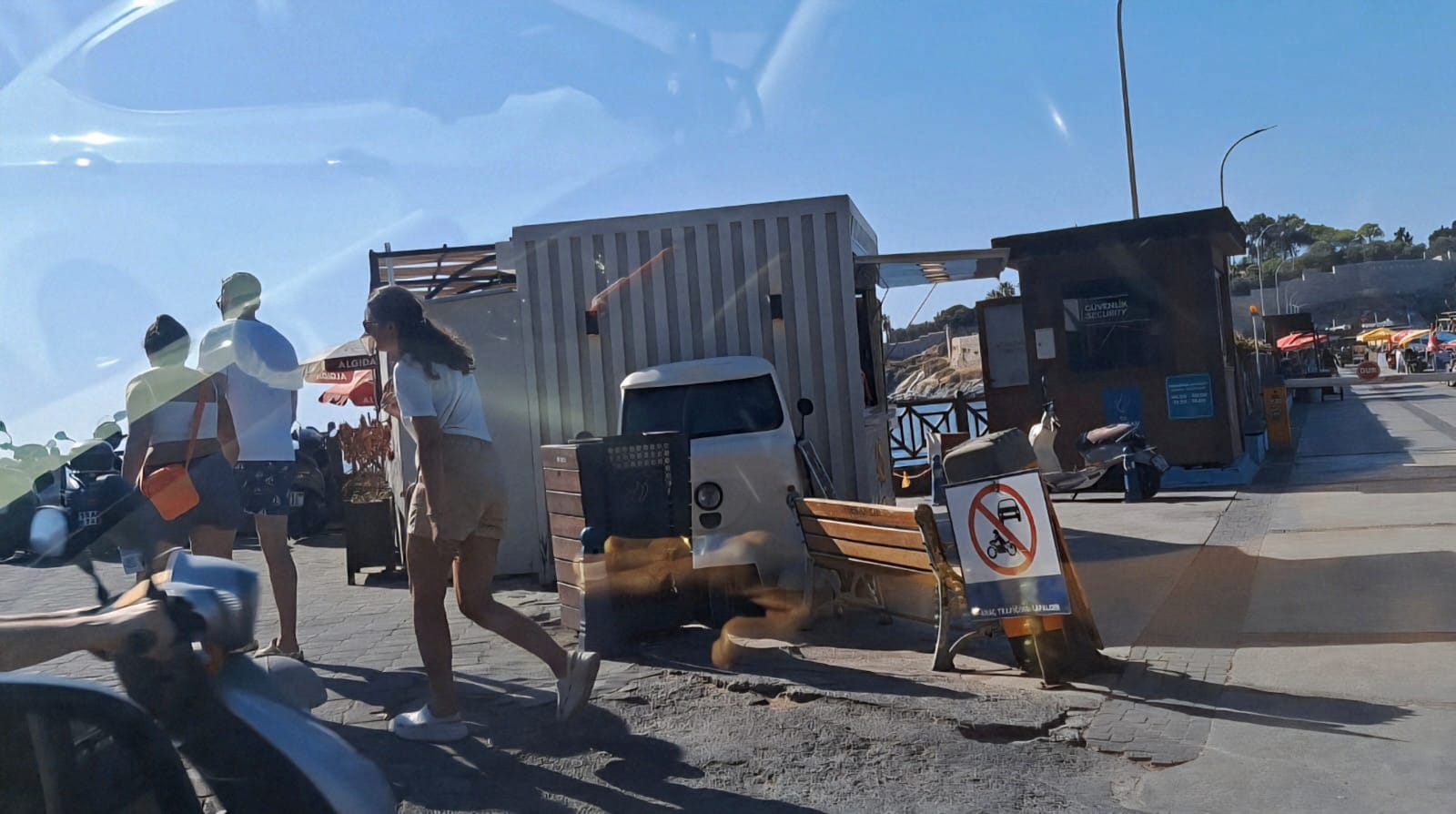 Belediye “Görüntü Kirliliğine Geçit Yok” Dedi, Vatandaş Güvercinada’daki Barakayı Sordu: Peki Bu Ne?