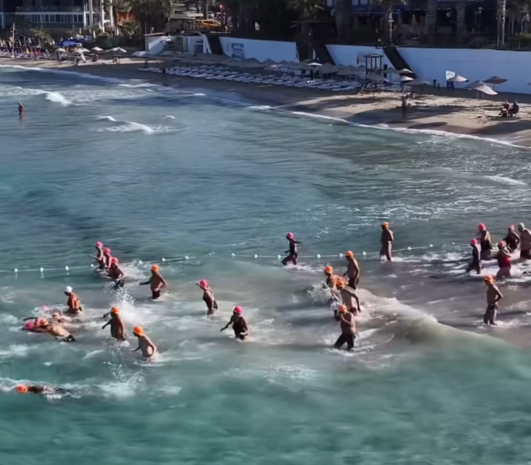 Kuşadası’nda Kulaçlar Umut İçin Atıldı: Otizme Dikkat Çeken Unutulmaz Yarış