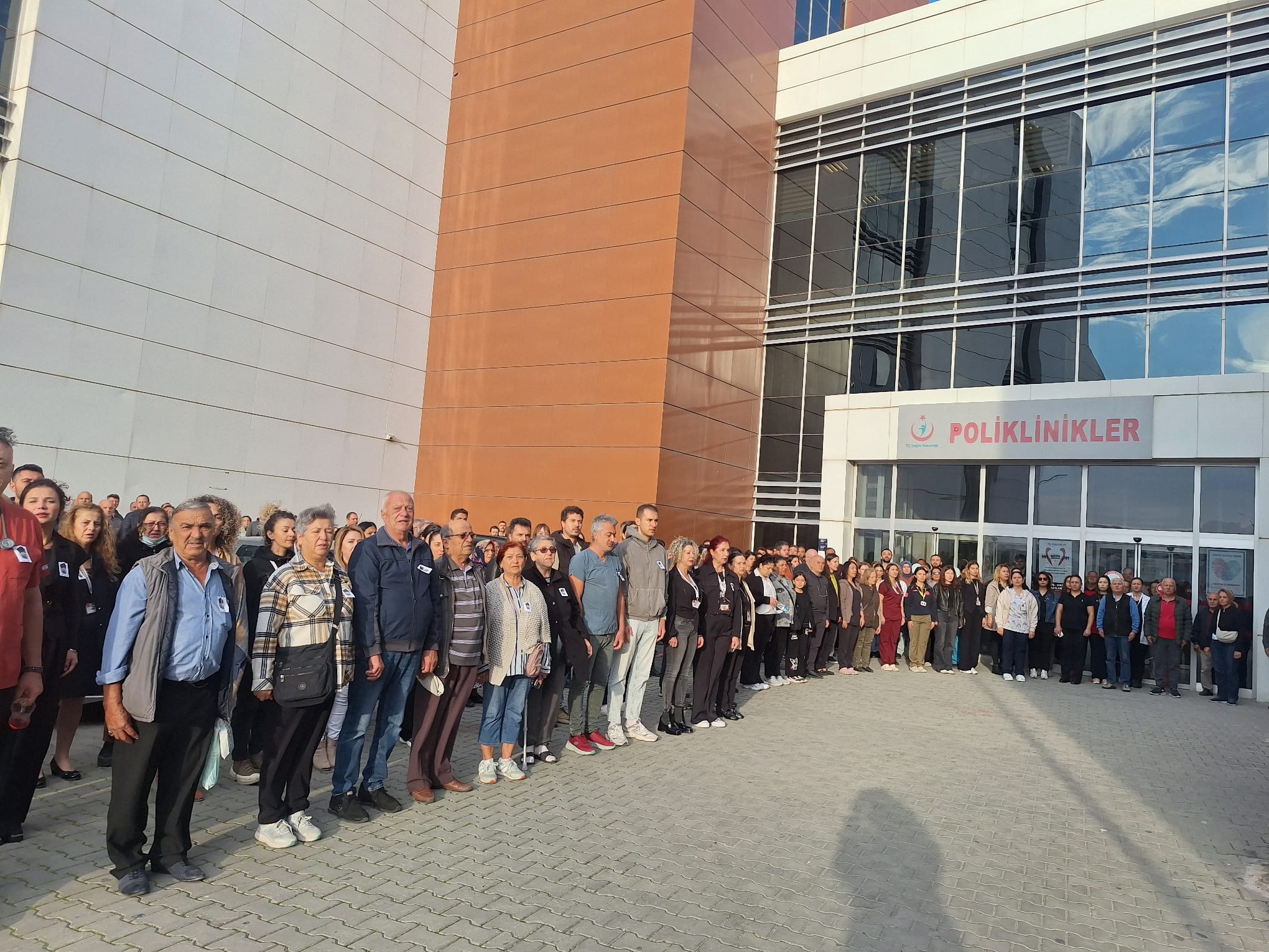 Kuşadası Devlet Hastanesi’nde Hayat 09.05’te Durdu