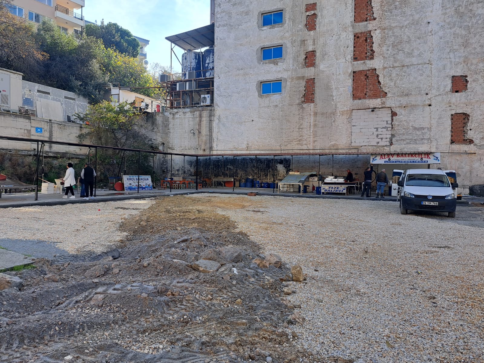 BALIKÇILAR KUŞADASI’NDAN KOPARILDI!