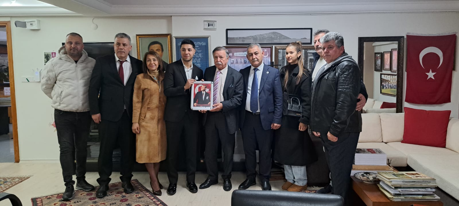 MURAT UÇKAN SAHADA: STK ZİYARETLERİYLE ESNAFIN NABZINI TUTUYOR