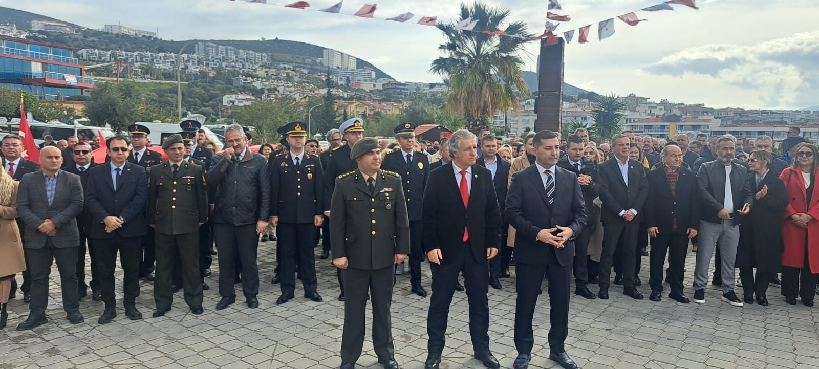 Atatürk’ün Kuşadası’na Gelişinin 102. Yılı Kuşadası’nda Görkemli Törenle Anıldı
