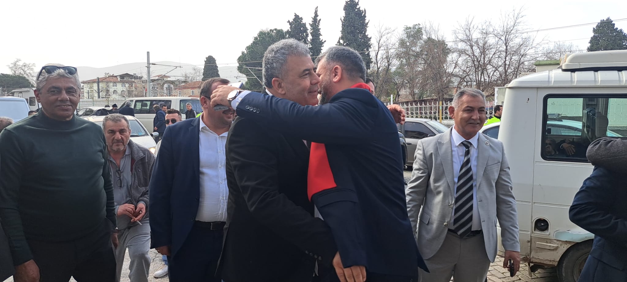 Selçuk Şoförler Odası seçiminde kırmızı liste damgası: Barış Gider başkan seçildi