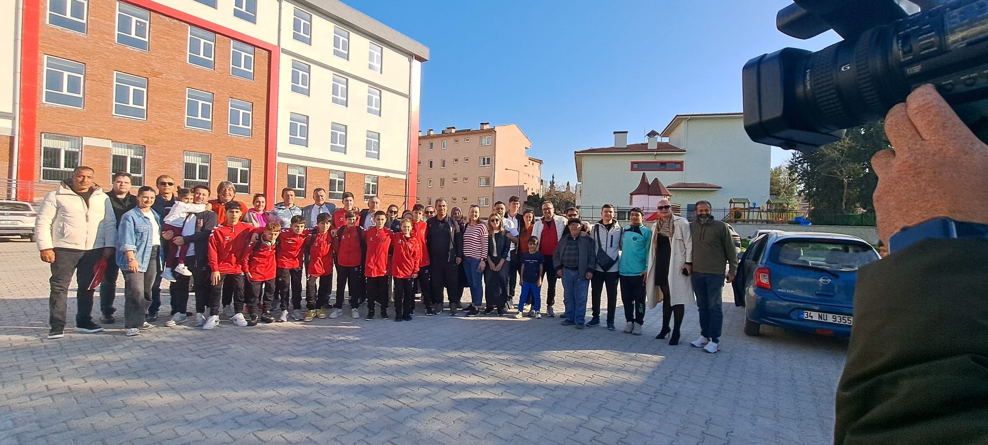 Katar’da Mahsur Kalan Kuşadalı Çocuklar Evlerine Döndü!