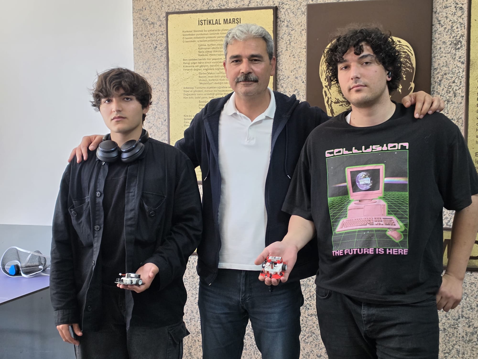 TEKNOLOJİNİN GENÇ ASLANLARI: KUŞADASI’NIN ‘İNCİR’ VE ‘PAMUK’U DÜNYA SAHNESİNE ÇIKIYOR!
