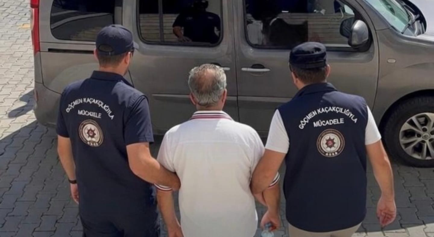 KUŞADASI'NDA TERÖR VE GÖÇMEN KAÇAKÇILIĞI OPERASYONU: 9 YAKALAMA