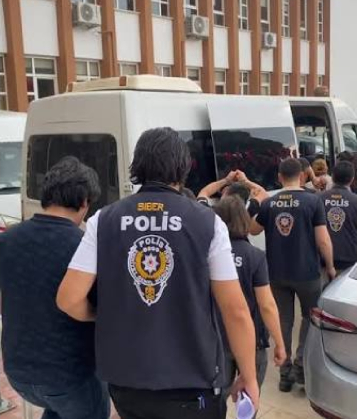 ​AYDIN'DA DEV SİBER OPERASYON: 901 MİLYON TL'LİK VURGUN DEŞİFRE EDİLDİ!