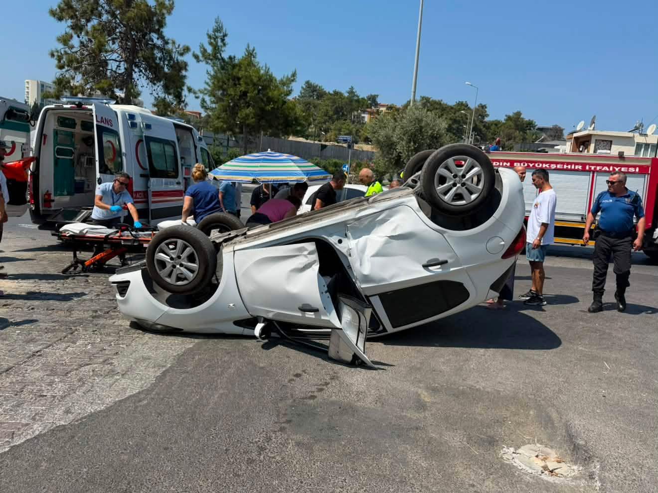 Kuşadası’nda Kazanın Detayları Netleşti: Sürücü Sıkışarak Yaralandı