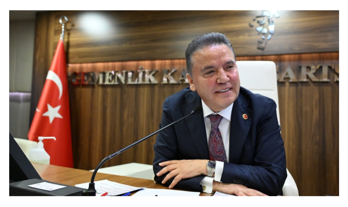 Antalya Büyükşehir Belediye Başkanı Muhittin Böcek Hakim Karşısında: 