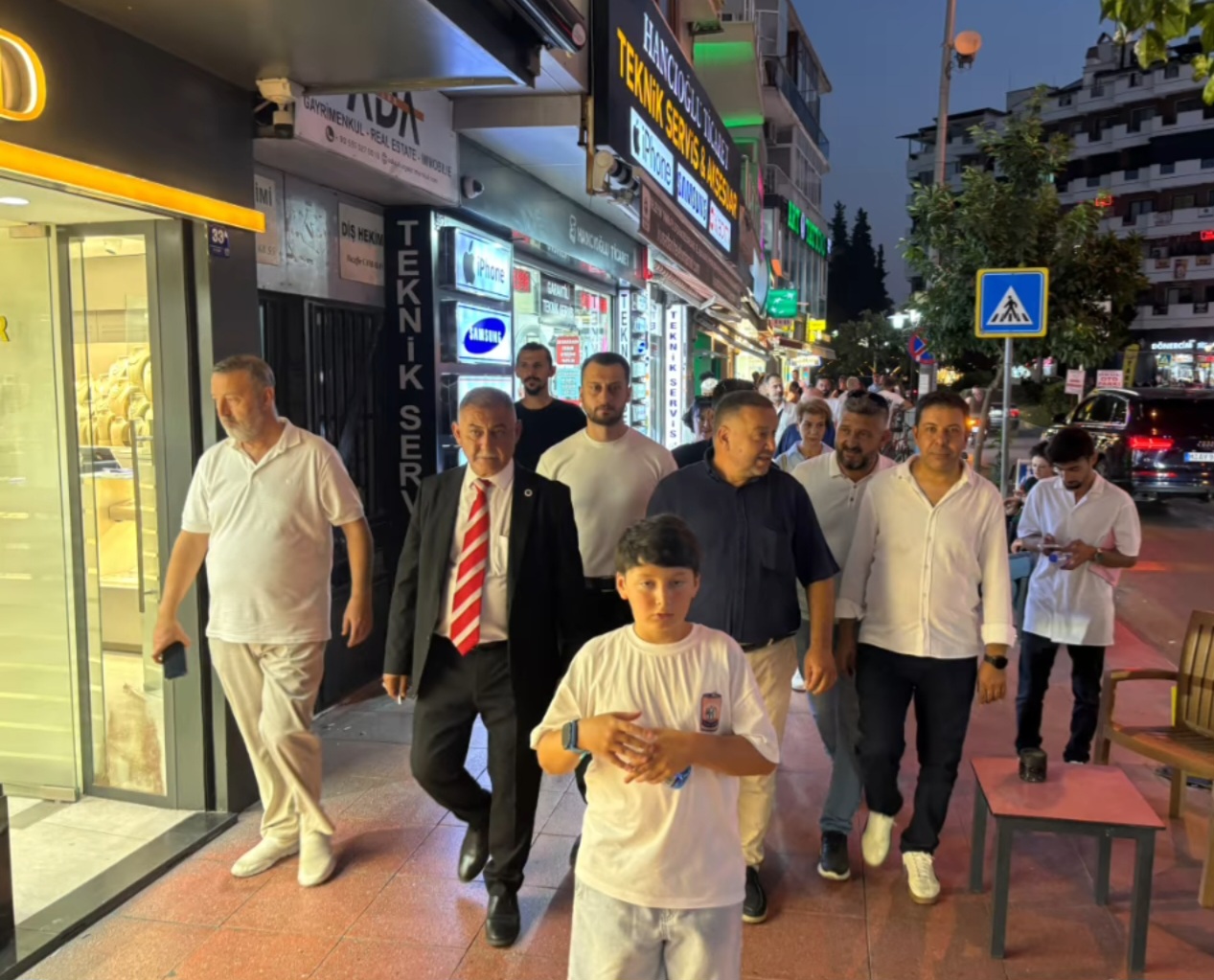 Anahtar Parti’den Kuşadası Çıkarması: 