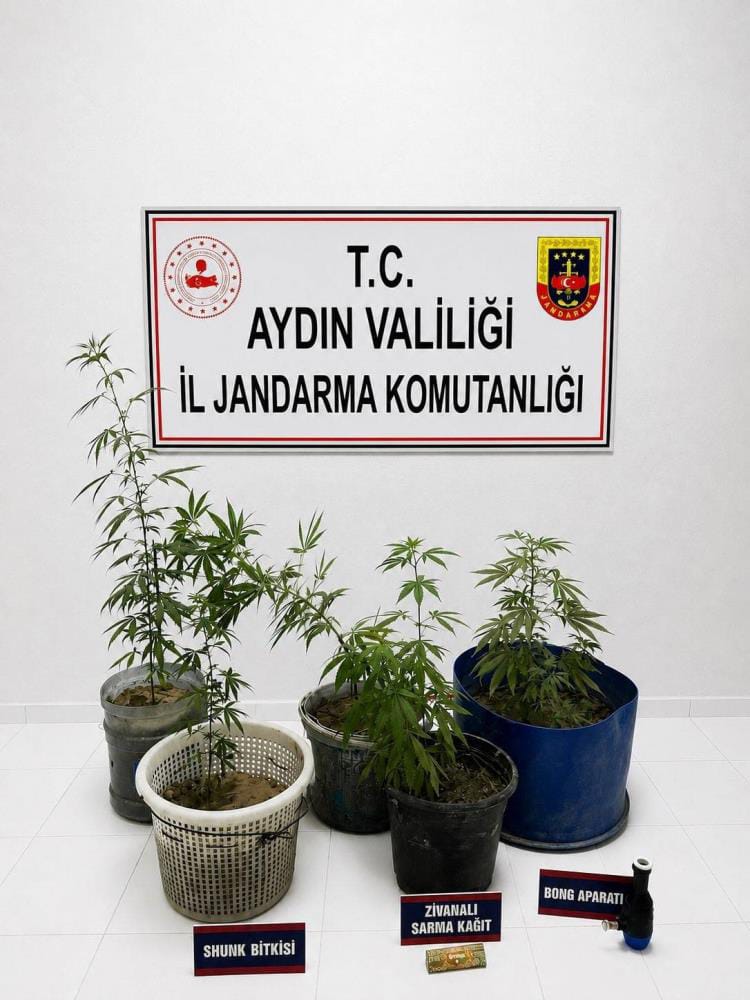 Kuşadası'nda uyuşturucu operasyonu: Zehir tacirleri kıskıvrak yakalandı