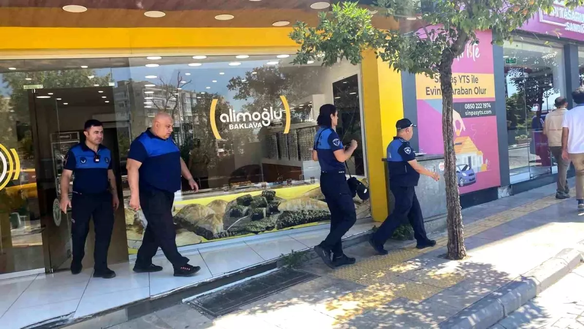 Aydın'da Baklava İşletmesinde Fare Skandalı