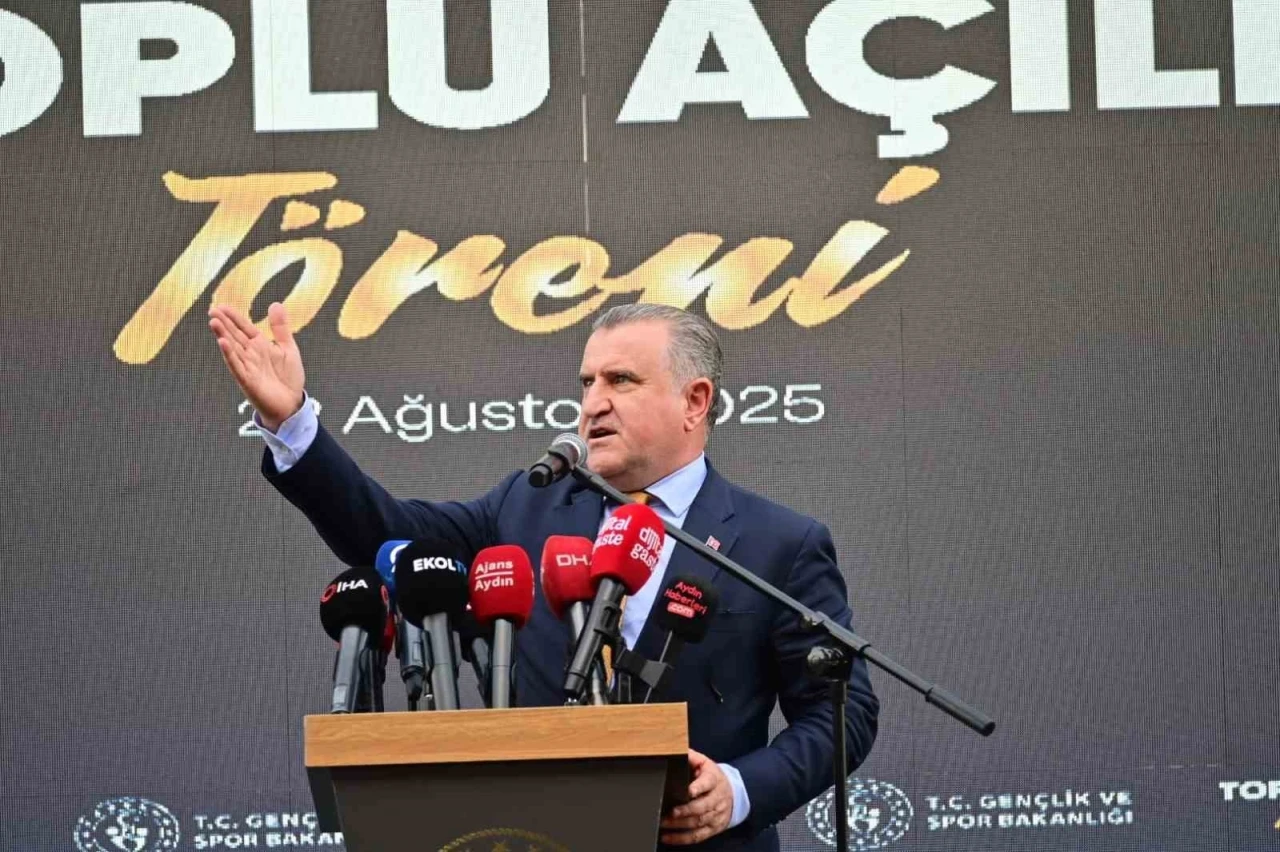 “Bakan Bak: Gençler Türkiye’nin Geleceği, Spor Devrimi Devam Edecek”