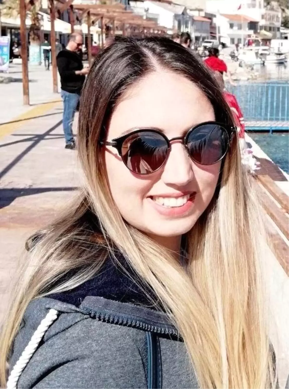 Balkonda kalp krizi geçiren genç kadın kurtarılamadı