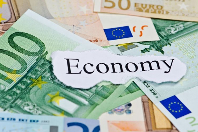 Piyasalarda Karışıklık ve Belirsizlik: Altın Rekor Kırdı, Dövizde Dalgalanma Devam Ediyor!