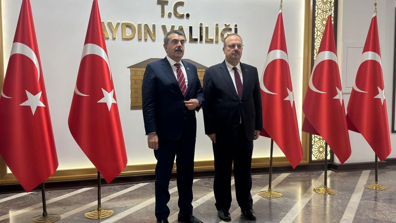 ​TEKİN’DEN MUHALEFETE SİYASİ HAFIZA HATIRLATMASI: 