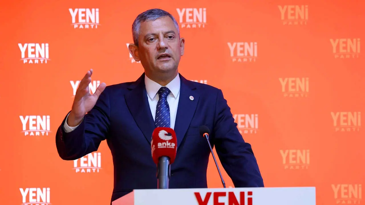 ÖZGÜR ÖZEL’den CHP’YE DÖNÜŞ SORUSUNA NET YANIT