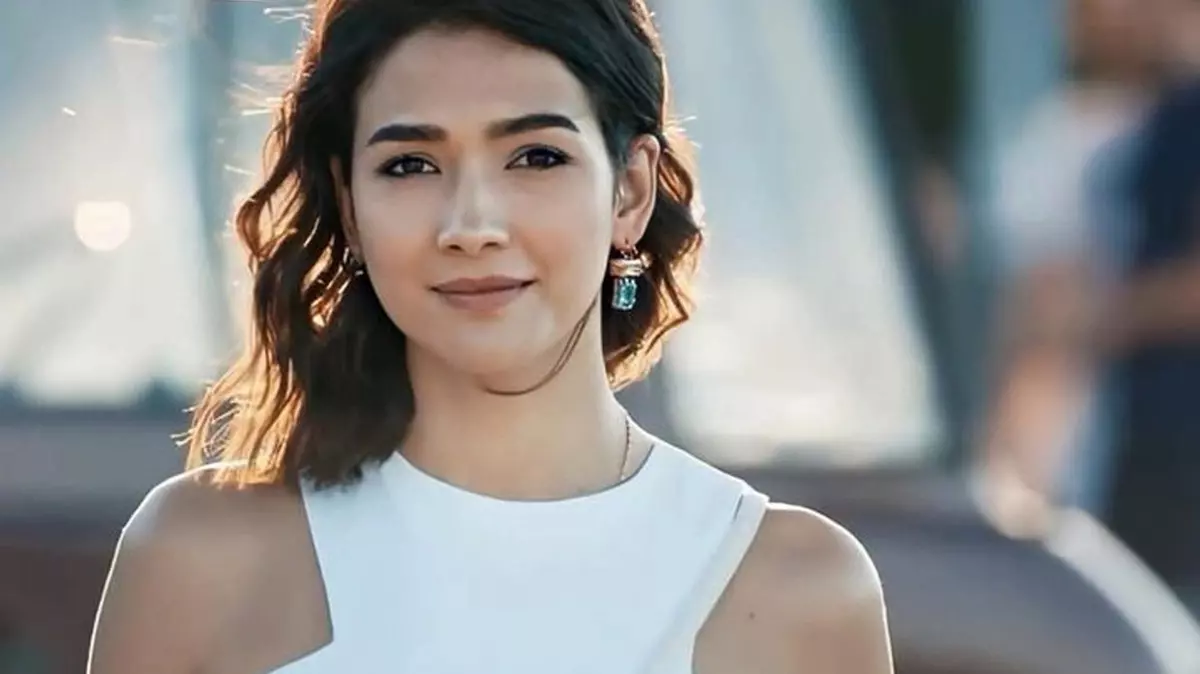 Aybüke Pusat’a Diziden Şok Ayrılık!