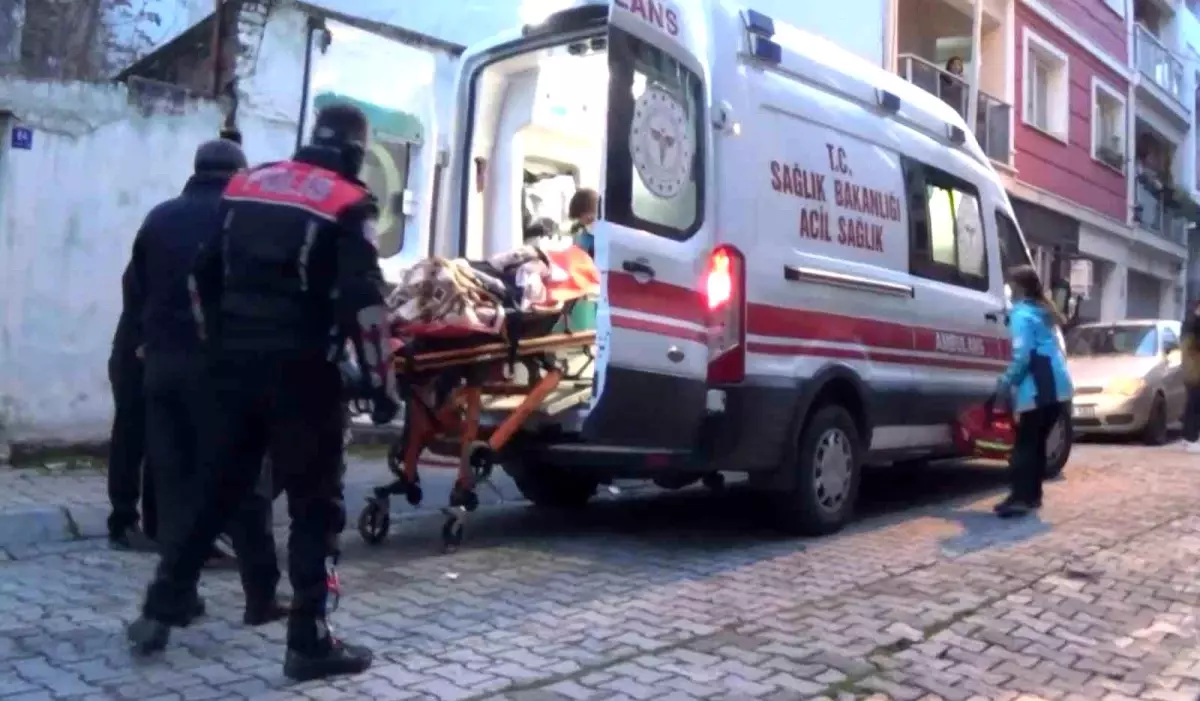 Yakınlarının haber alamadığı kadın yatağında baygın bulundu