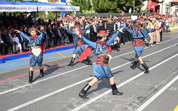 Efeler’de Cumhuriyet Bayramı coşkusu başlıyor! İşte kutlama programı