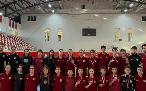 Nazilli’de Milli Mücadele’nin kahraman kadınları sahnede hayat buldu