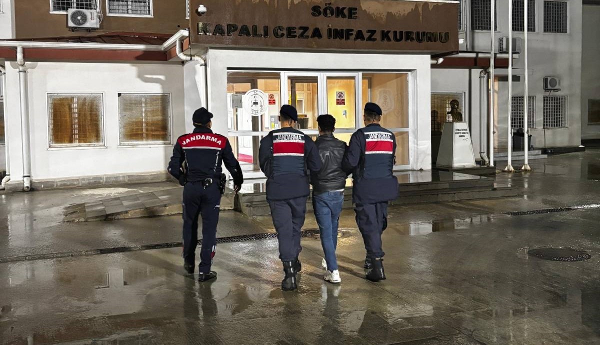 “Kuşadası’nda İnsanlık Dramı: Botta 30 Göçmen ve Organizatör Yakalandı”