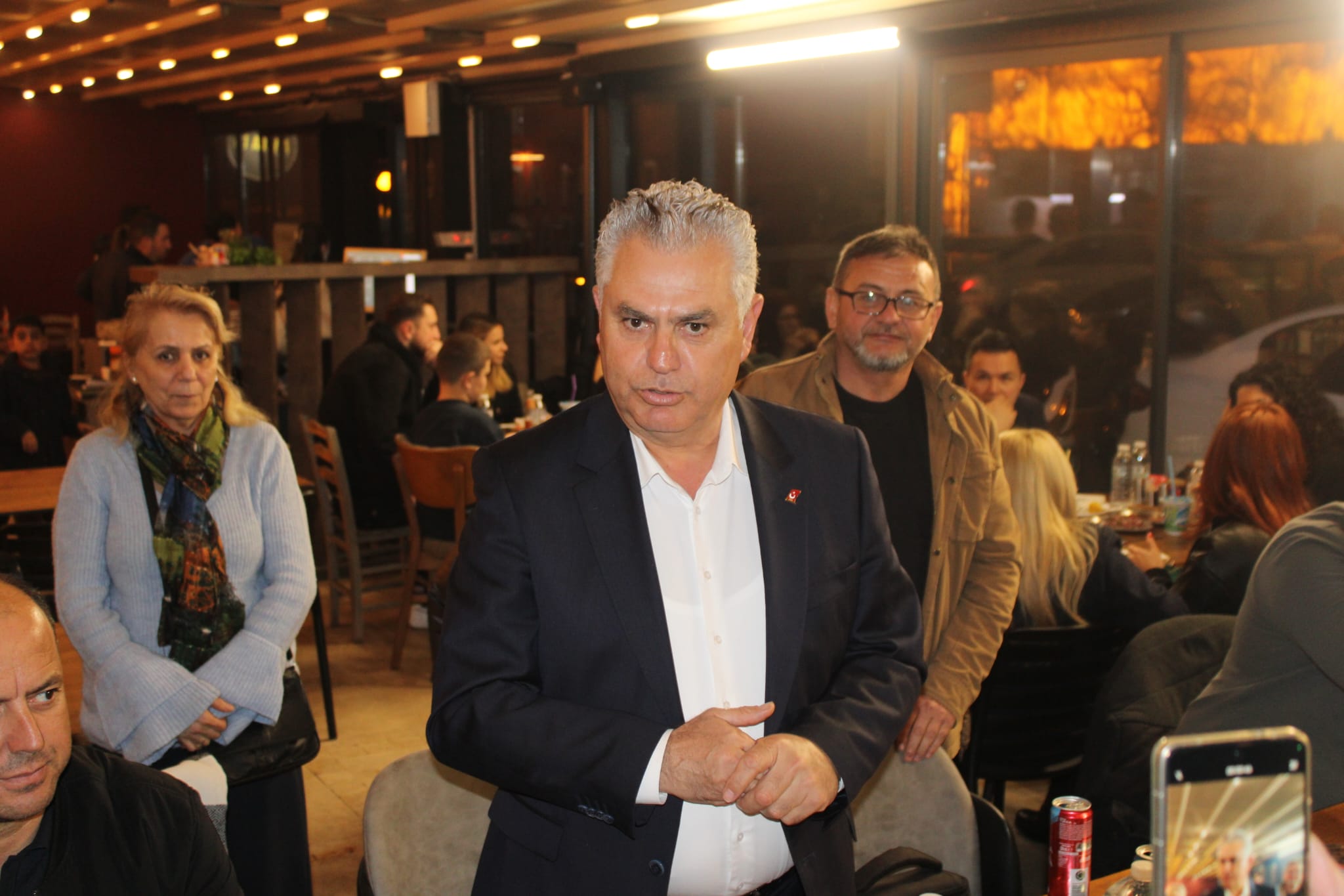 ​KUŞADASI ŞOFÖRLER ODASI’NDA YENİ DÖNEMİN ŞİFRELERİ: “BASINLA ARAMIZA MESAFE GİRMEYECEK”