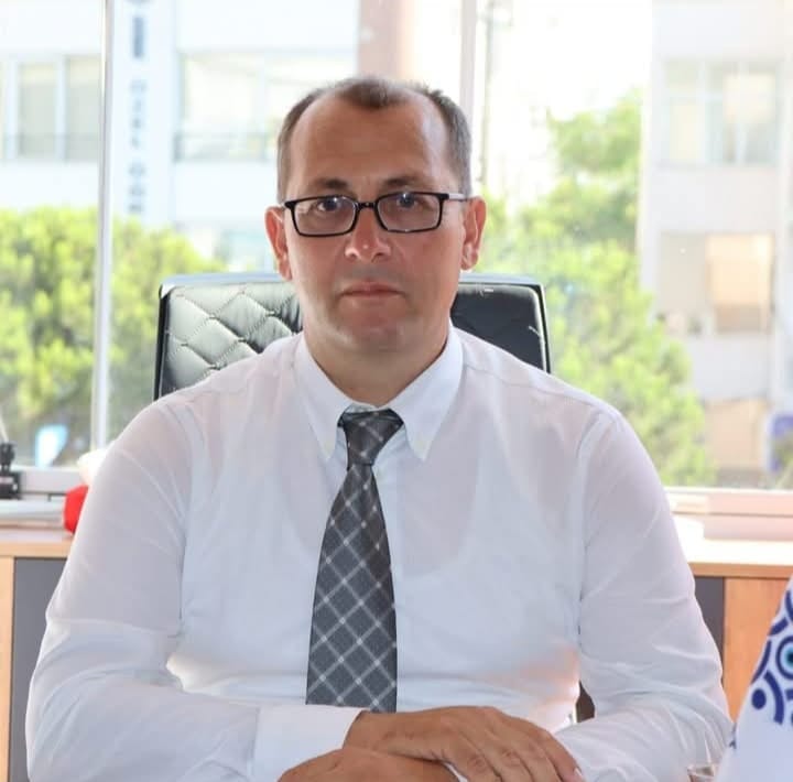 CHP Kuşadası İlçe Başkanlığı’nda Görev Değişimi: Yeni Başkan Hasan Sargın