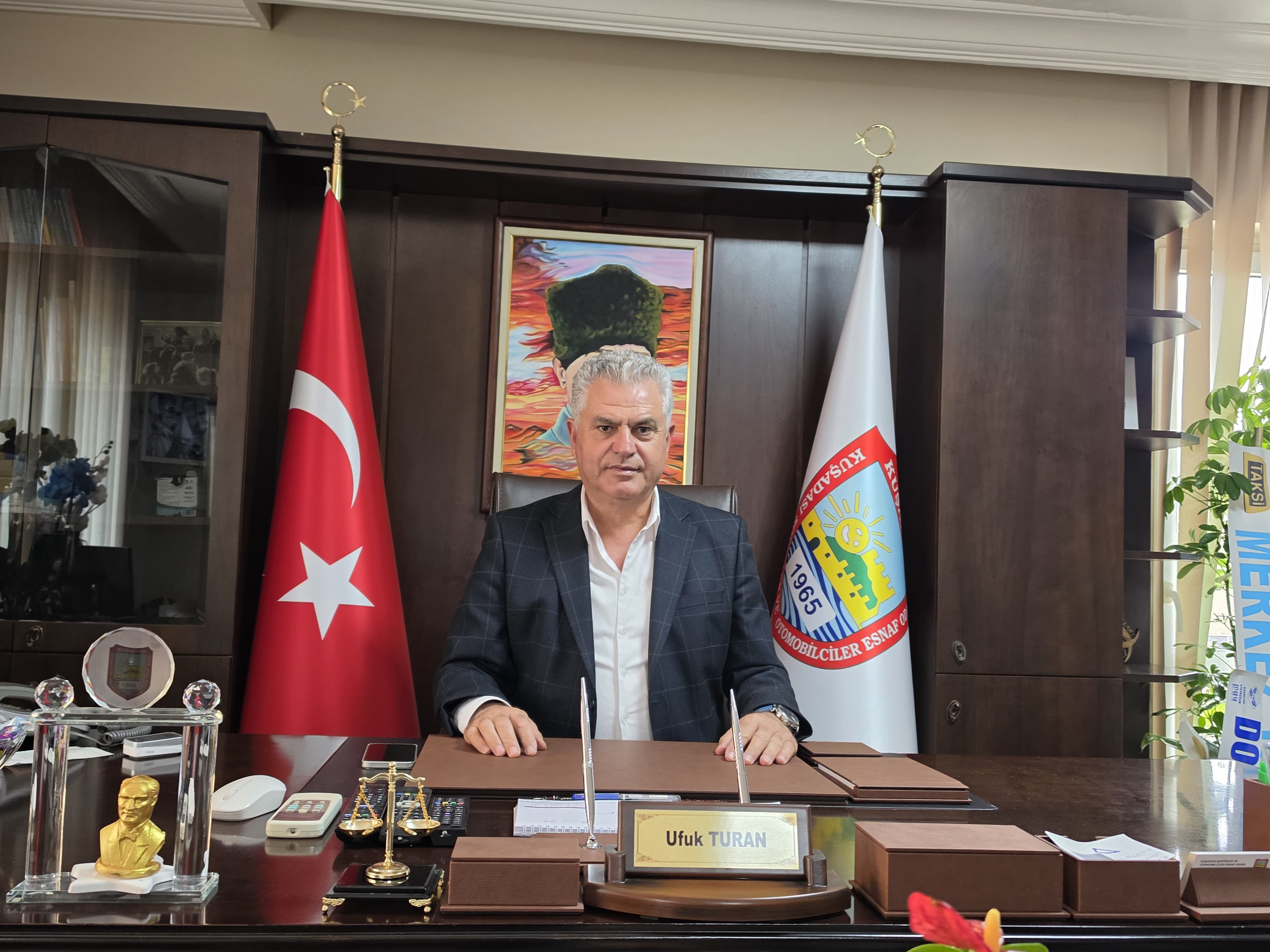 90 LİRALIK MAZOT ÇARKI DURDURDU: KUŞADASI ŞOFÖRLER ODASI’NDAN “KONTAK KAPATIRIZ” ÇIKIŞI!