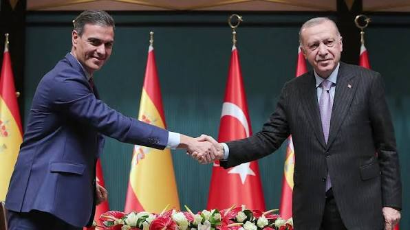 Erdoğan ile Sanchez Arasında Telefon Trafiği