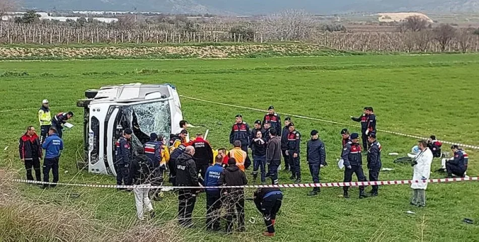 Denizli’de Feci Kaza: Halter Şampiyonasına Giden Öğrencileri Taşıyan Servis Devrildi; Öğretmen ve Öğrenci Hayatını Kaybetti