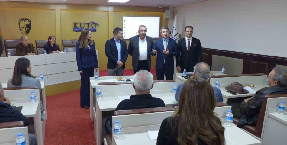 KUŞADASI’NDA İŞ DÜNYASI VE YEREL YÖNETİM BULUŞMASI: ORTAK AKILLA SEZONA HAZIRLIK!