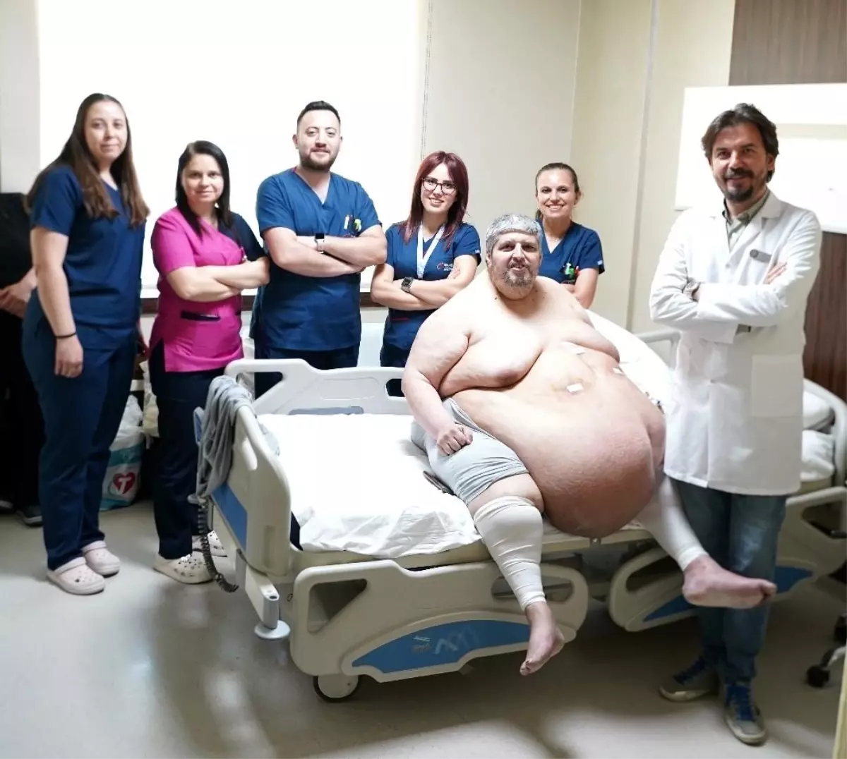 310 Kiloluk Hastanın Tüp Mide Başarısı