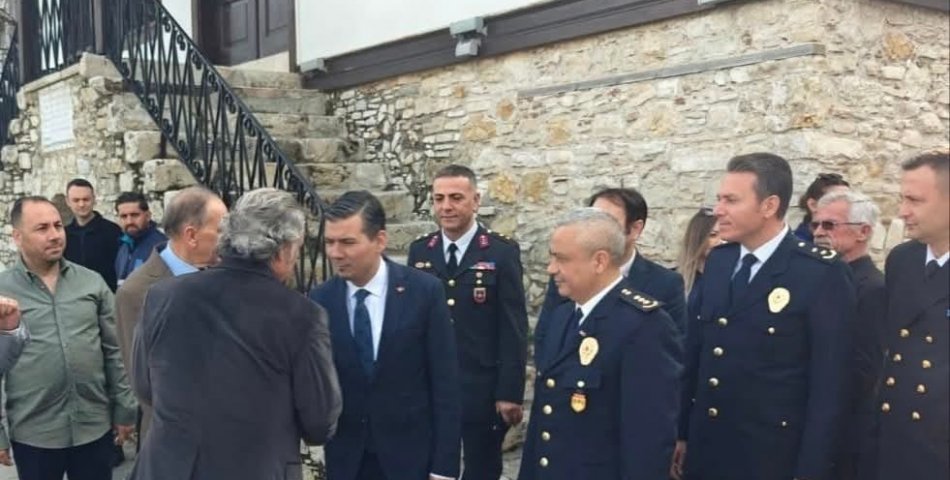 Kuşadası’nda Bayramlaşma Coşkusu: Üç Noktada Birlik ve Beraberlik Mesajı