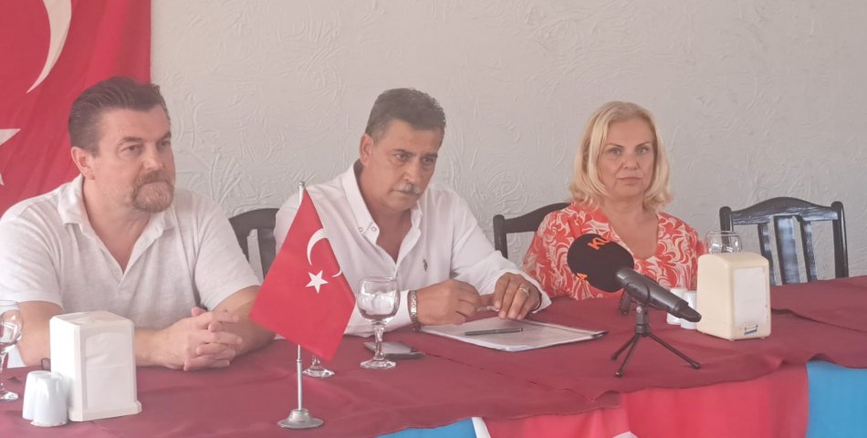 “İYİ Parti Kuşadası’nda Kriz Derinleşiyor: Kurucular Dışlandı, Kan Kaybedildi”