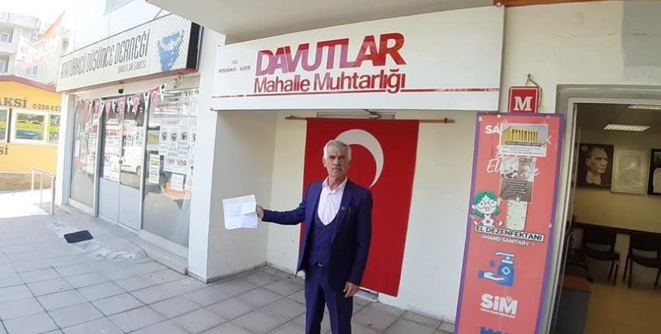 Davutlar Mahalle Muhtarı ve Eşi Saldırıya Uğradı