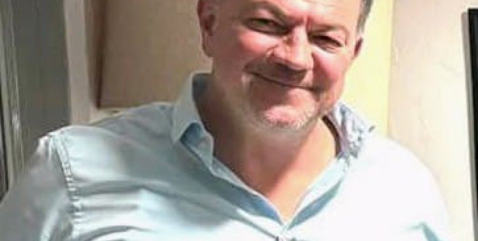 Levent Eryılmaz: “Kuşadası Belediyesi’nin Binası Yok, Ama Barları Var”